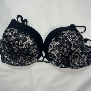 Victoria’s secret bombshell push-up bra 34C